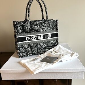 Medium Dior Book Tote